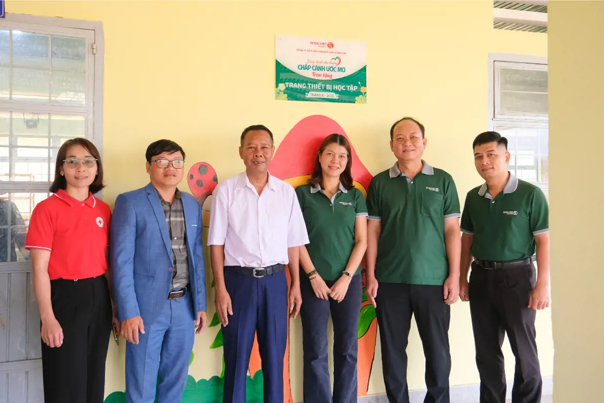 đồng hành đến trường