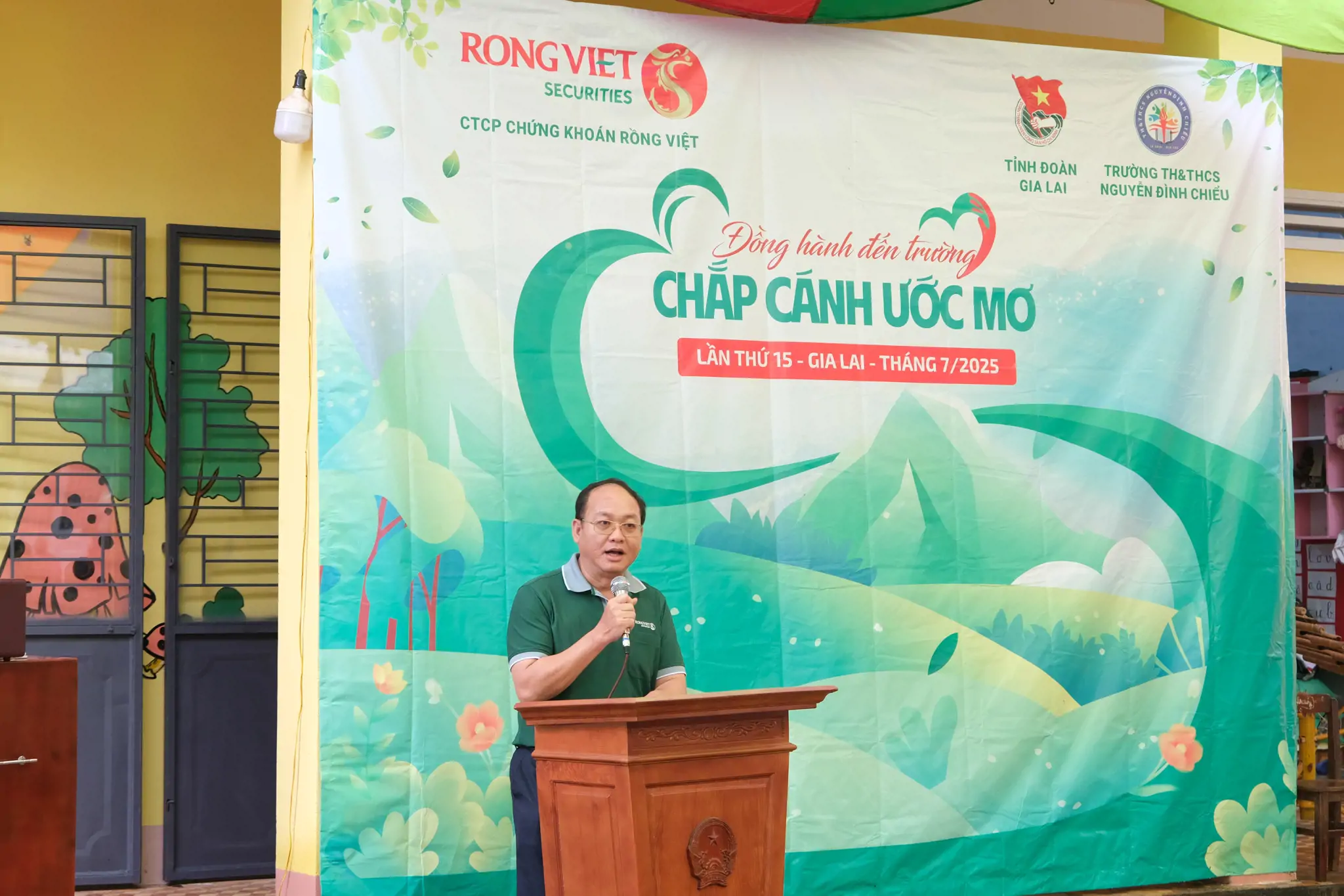 Ông Nguyễn Miên Tuấn - Chủ tịch HĐQT phát biểu tại chương trình